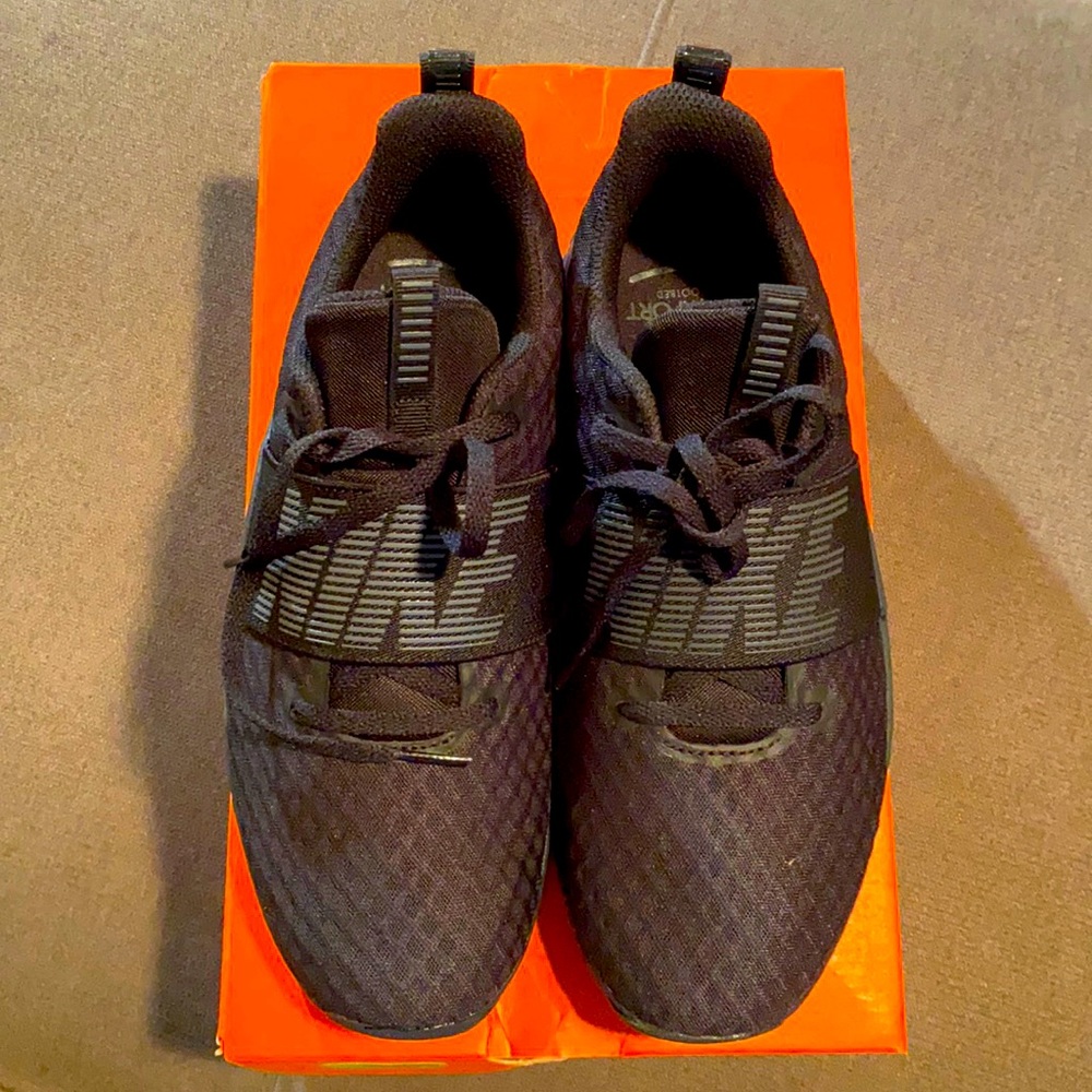 Nike Renew In-Season training shoes